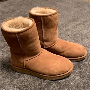 UGG Boots/Size 7
